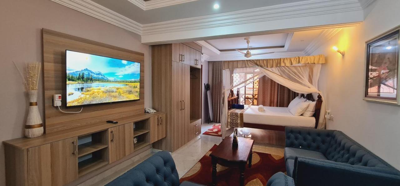 The Festival Fully Furnished Apartments Момбаса Екстер'єр фото