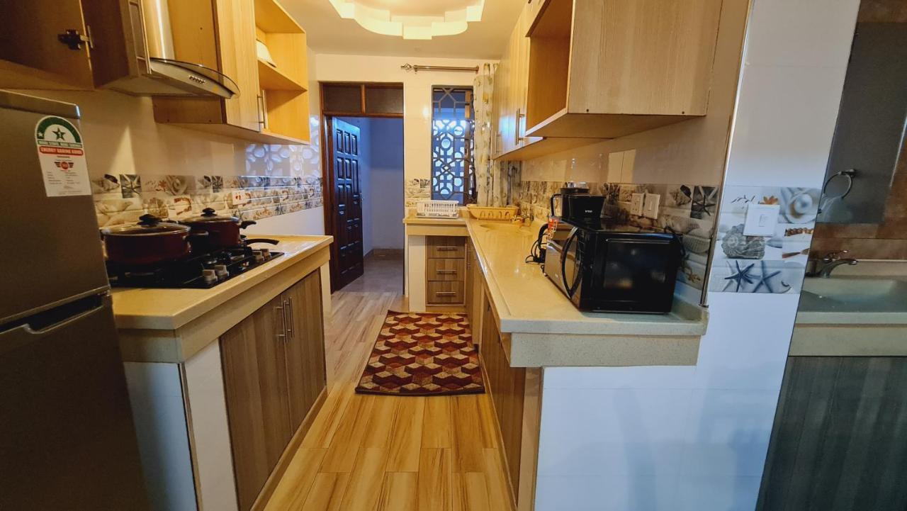 The Festival Fully Furnished Apartments Момбаса Екстер'єр фото