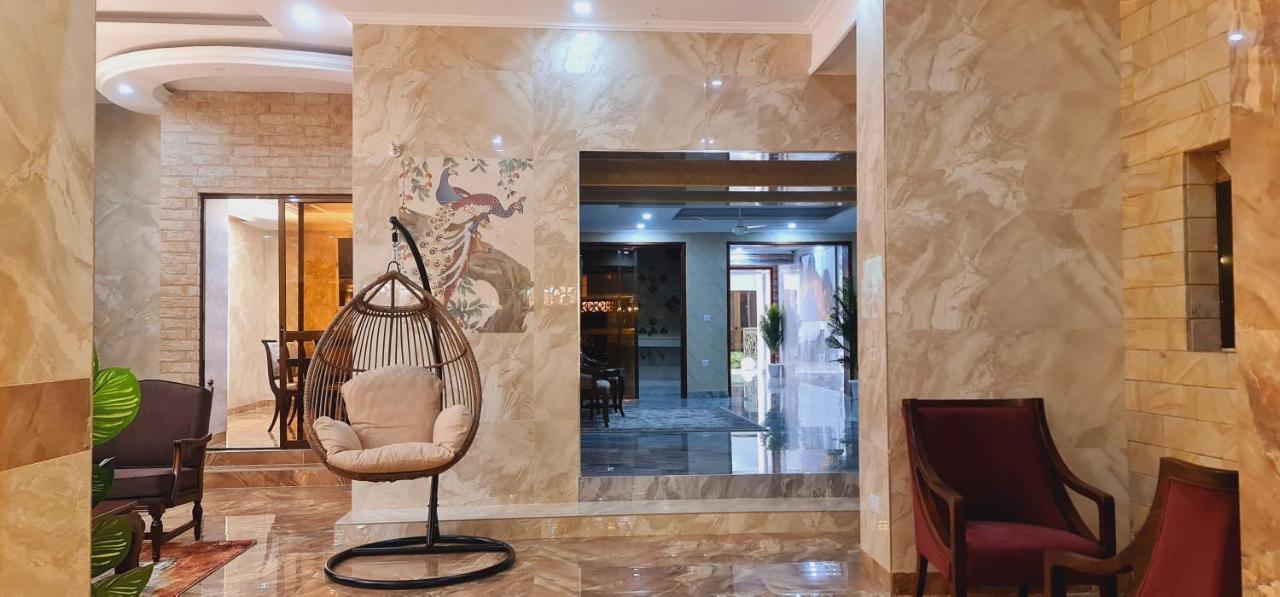 The Festival Fully Furnished Apartments Момбаса Екстер'єр фото
